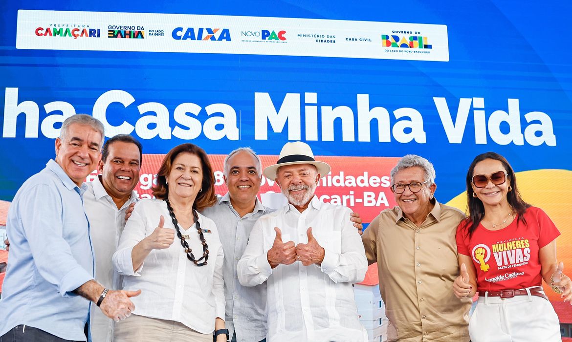 exemplo, pode favorecer “mentirosos”. “Eu estava na posse do presidente do Tribu