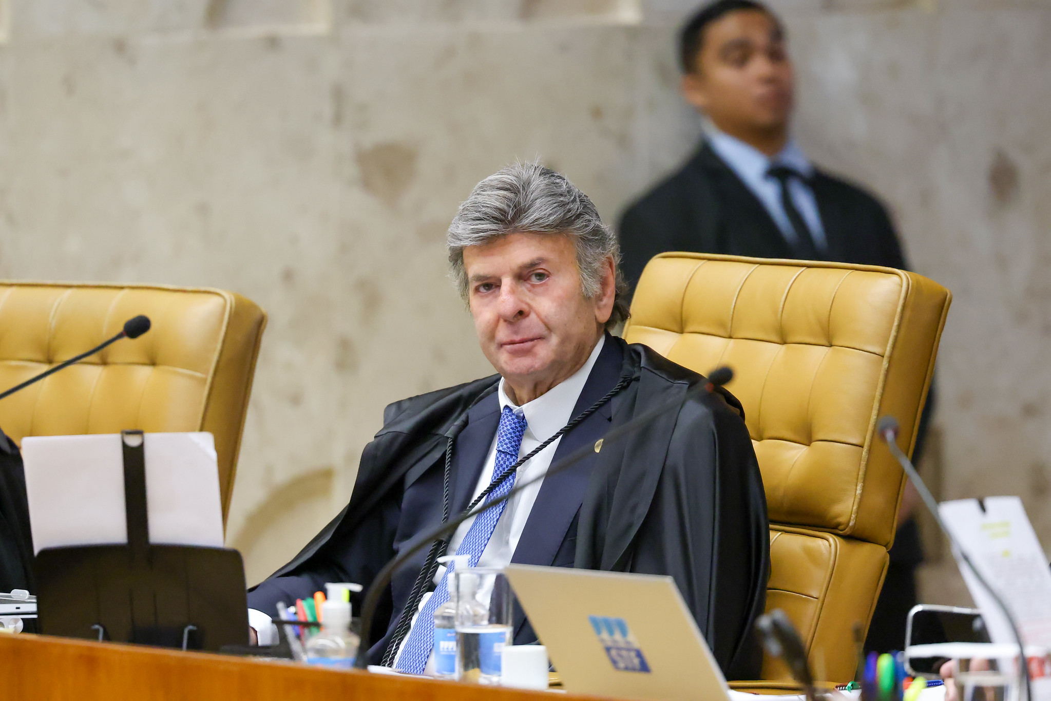 Associação pede detalhes técnicos após distribuição por sorteio levar caso a ministro que tem divergido de colegas.
