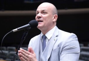 Oposição pede impeachment de Moraes e sobe o tom contra Alcolumbre