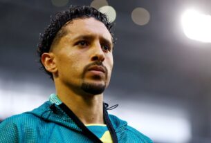 3 a 0 sobre a Escócia , que garantiu o primeiro lugar do Grupo C da Copa do Mund