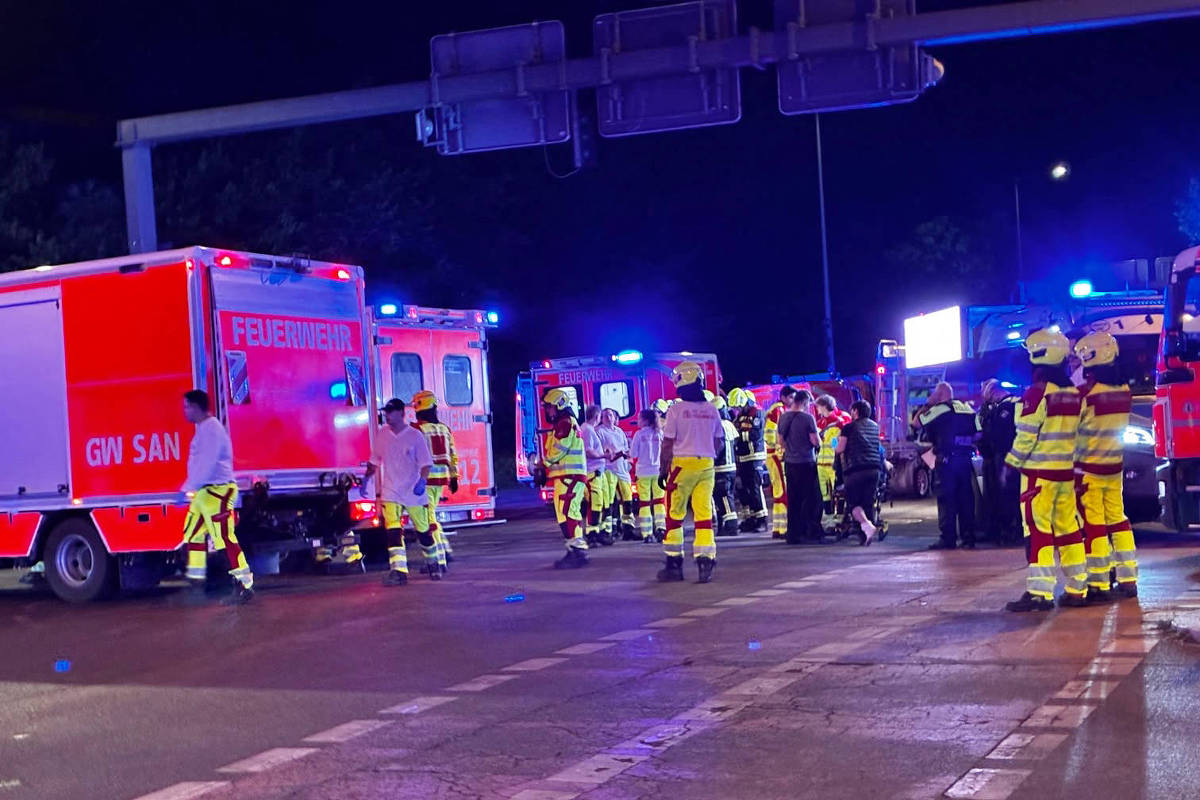 Atropelamento em parada LGBT+ em Berlim deixa ao menos um morto e 15 feridos