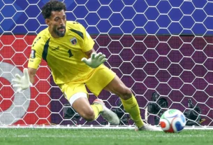 Colo Colo contrata Vozinha, goleiro destaque de Cabo Verde na Copa, para reforçar elenco