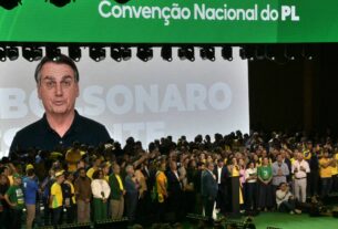 Defesa de Flávio Bolsonaro no TSE aborda legalidade de vídeo com inteligência artificial