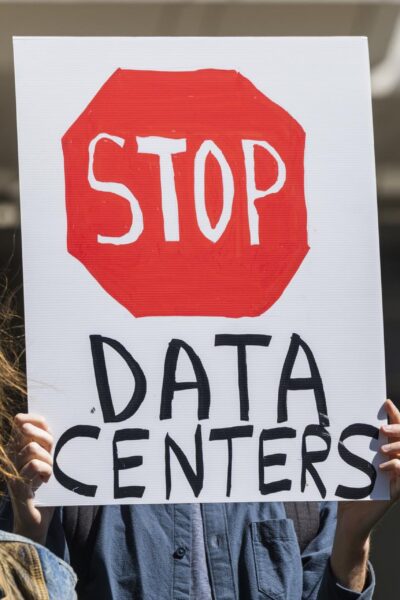 Disputa ambiental nos EUA freia expansão de data centers e ameaça liderança em inteligência artificial