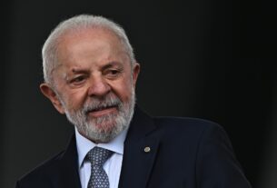 Lula reage a tarifas dos EUA e promete defesa intransigente da soberania brasileira