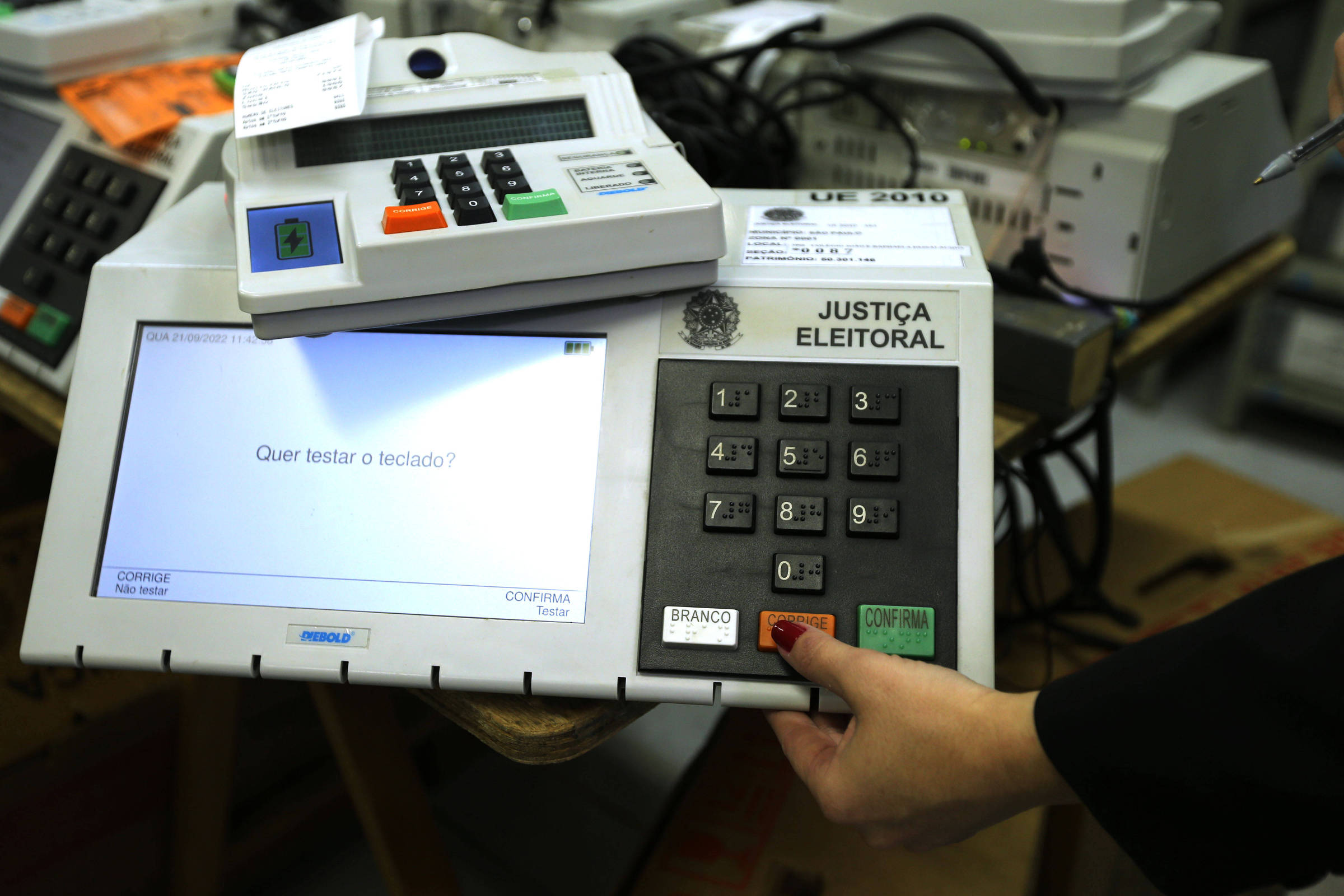 Partidos intensificam fiscalização e apoio a candidaturas femininas após fraudes
