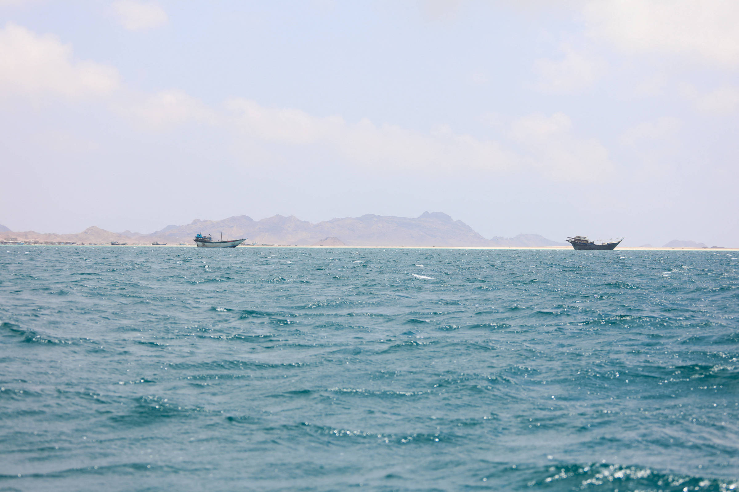 Bloqueio naval houthi à Arábia Saudita intensifica tensões e ameaça suprimento global de petróleo