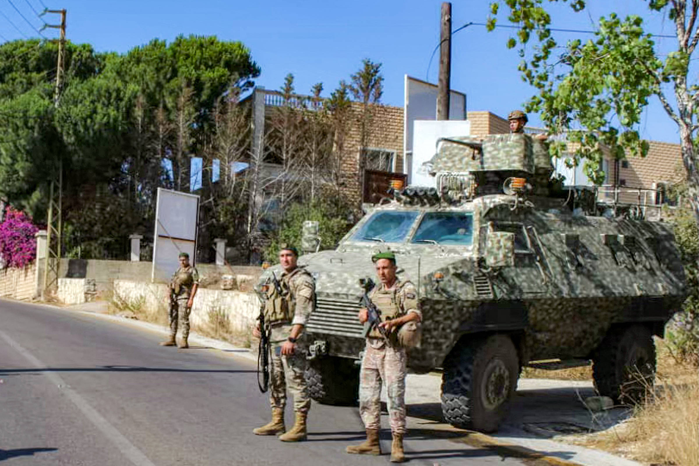 Líbano assume segurança em vilarejos do sul, marcando o primeiro teste prático de trégua com Israel