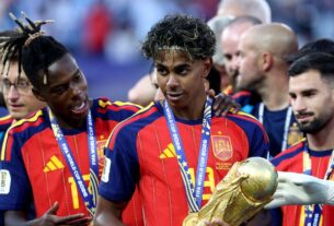 Espanha bicampeã mundial celebra diversidade com heróis filhos de imigrantes