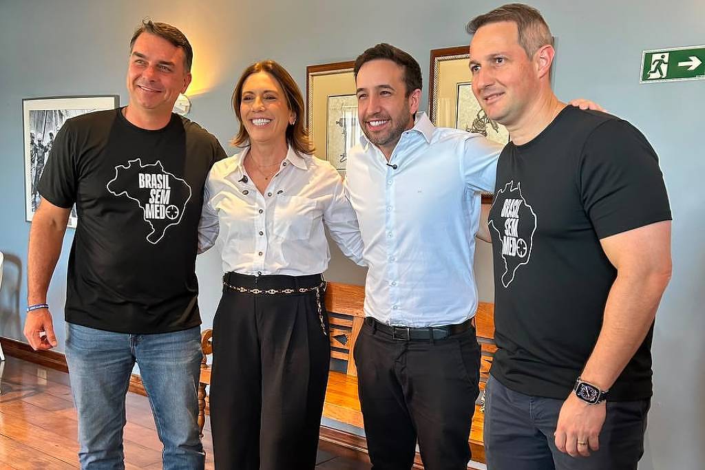 Flávio Bolsonaro no Guarujá: sobrevoo e encontros pautam segurança pública no litoral