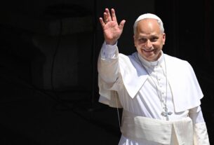 Papa Leão 14 lança livro e intensifica apelo global por desarmamento nuclear
