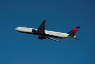 Incidente aéreo em Atlanta: erro do controle de tráfego quase causa colisão entre aviões da Delta
