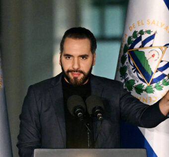 Oposição em El Salvador oficializa candidaturas para enfrentar Nayib Bukele