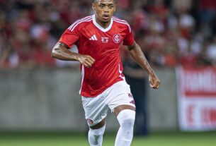 STJD suspende Victor Gabriel do Internacional por grave lesão em Gabriel Pec