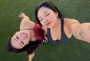Amigas de infância se casam e redefinem o conceito de parceria de vida em Los Angeles