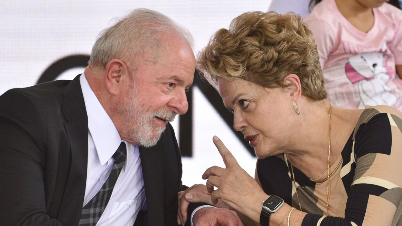 Apoio do Centrão blinda Lula de crise econômica similar à de Dilma