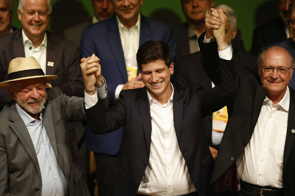 Campanha de João Campos em Pernambuco intensifica apelo pela presença de Lula