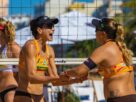 Carol e Rebecca, líderes do ranking, avançam à final do Circuito Mundial de vôlei de praia