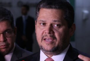 CCJ do Senado recebe PEC que busca extinguir a escala de trabalho 6x1 por iniciativa de Alcolumbre