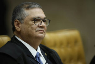 Dino defende equilíbrio do STF e alerta sobre riscos do ultraprotagonismo judicial
