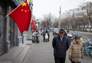 Economia da China perde fôlego e acende alerta sobre meta de crescimento anual