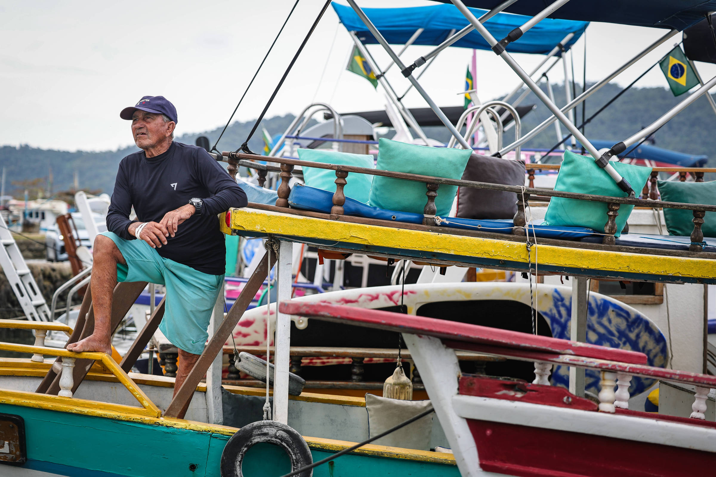 Entre o mar e as urnas: a vida de um ex-pescador de Paraty e sua visão política
