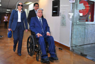 Ex-presidente do Equador, Lenín Moreno é condenado a cinco anos de prisão por suborno