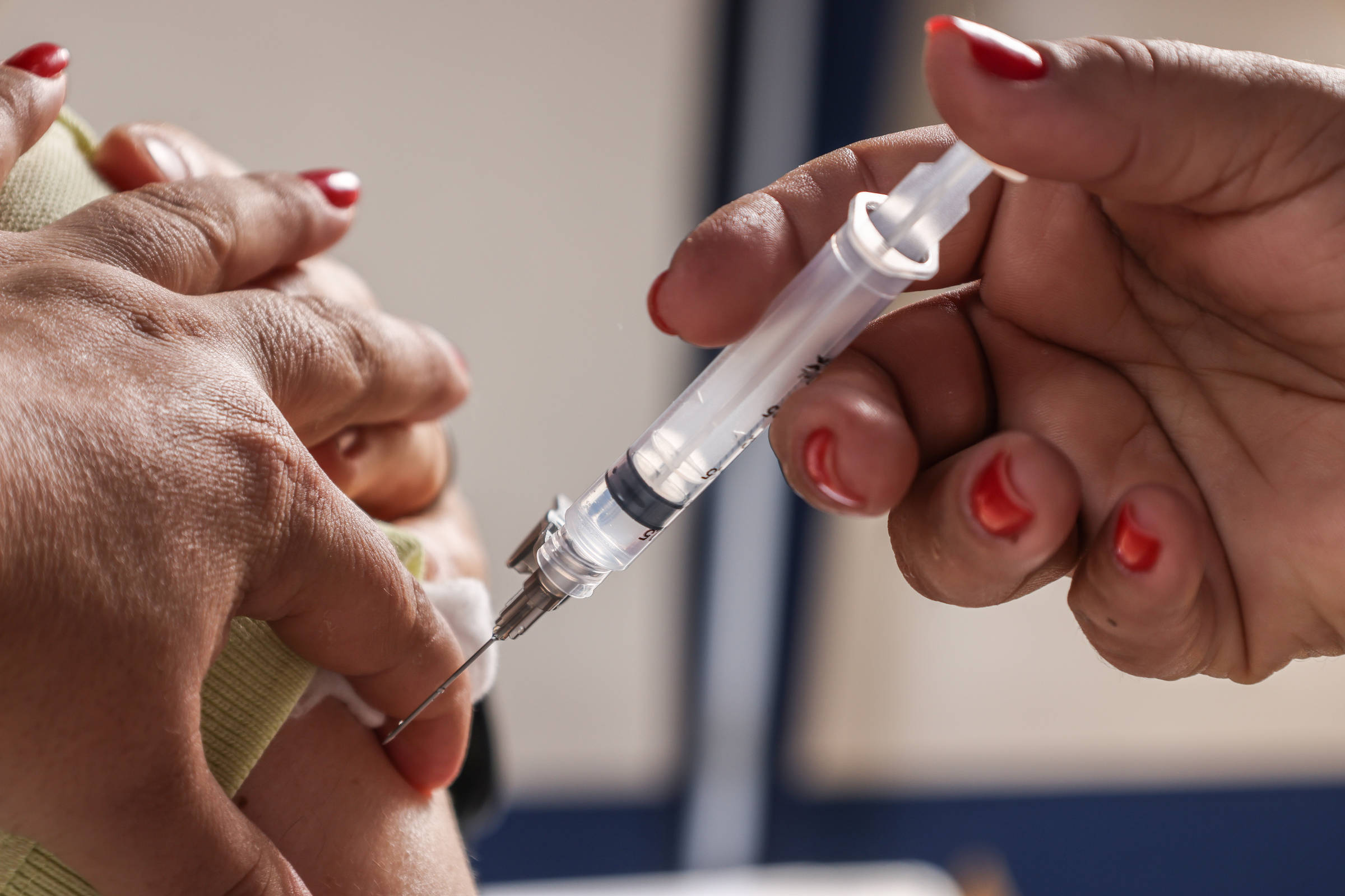 FDA aprova vacina de gripe por Mrna da Moderna após reconsideração
