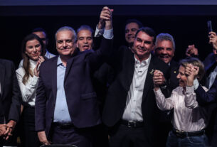 Flávio Bolsonaro define Alfredo Gaspar como vice em articulação de última hora