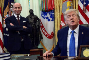Governo Trump emite novo decreto para restringir cidadania e contornar Suprema Corte