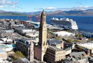 Greenock, na Escócia, busca imigrantes para reverter declínio populacional e revitalizar economia