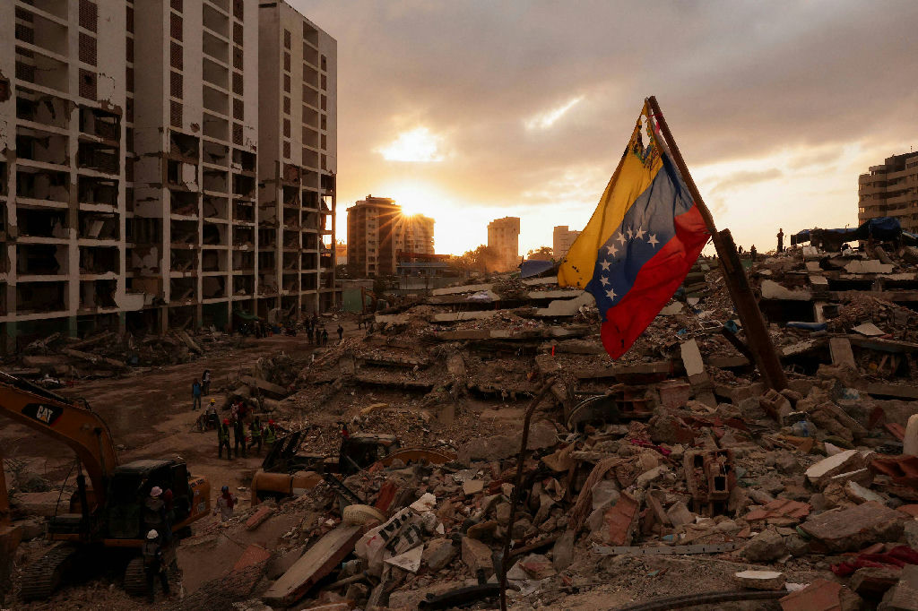 La Guaira vive o luto e a incerteza após destruição por terremotos na Venezuela