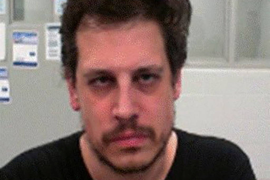 Milo Yiannopoulos é deportado dos EUA um dia após detenção pelo ICE