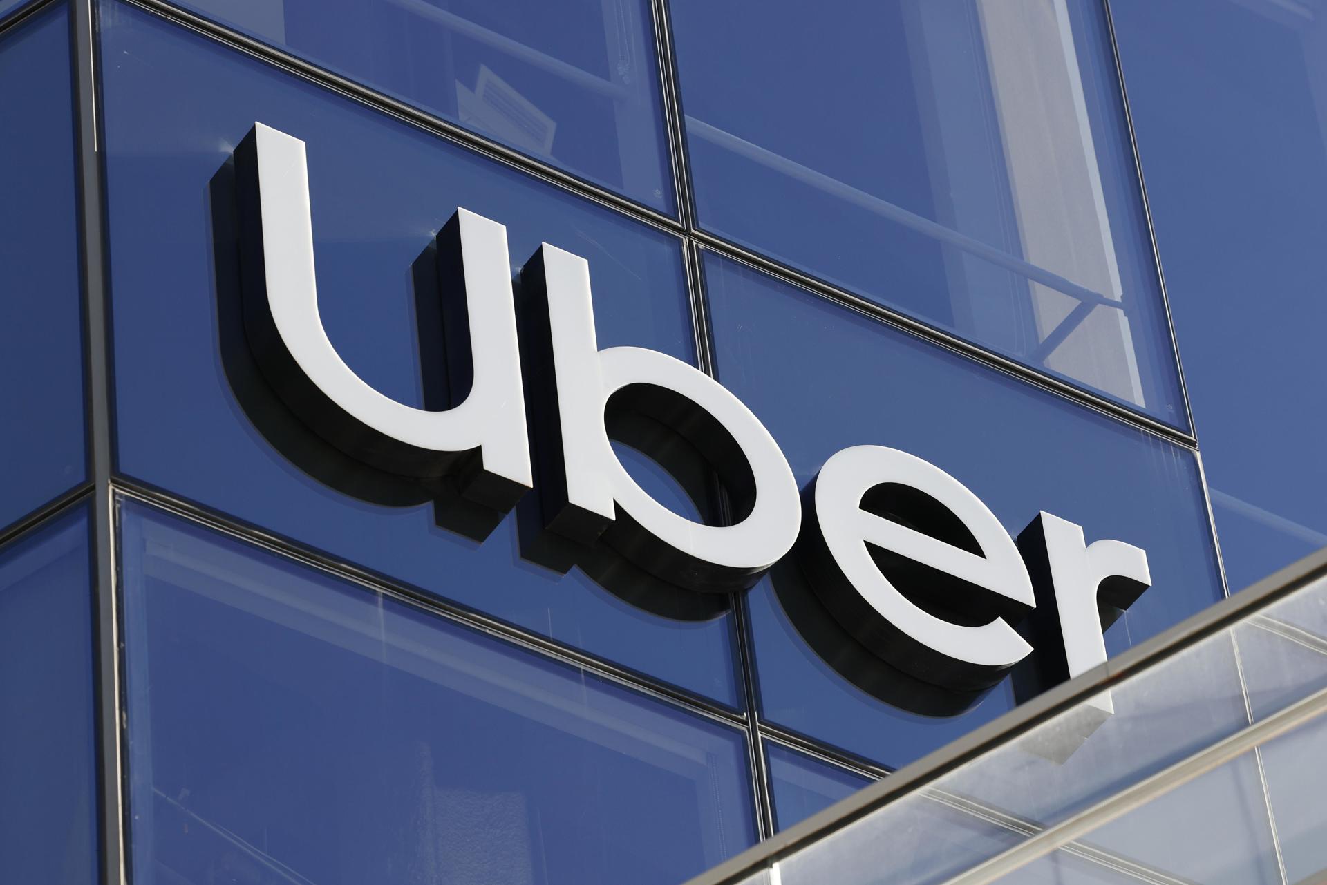 MPT cobra R$ 321 milhões da Uber por repasse de riscos e possível servidão de motoristas