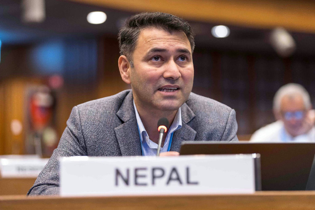 Nepal arca com o custo da crise climática que não provocou, alerta especialista