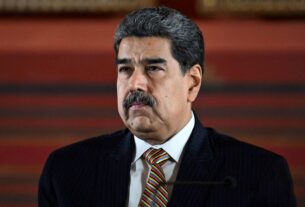 Nicolás Maduro, detido nos EUA, clama por diálogo para a paz na Venezuela em meio a tensões políticas