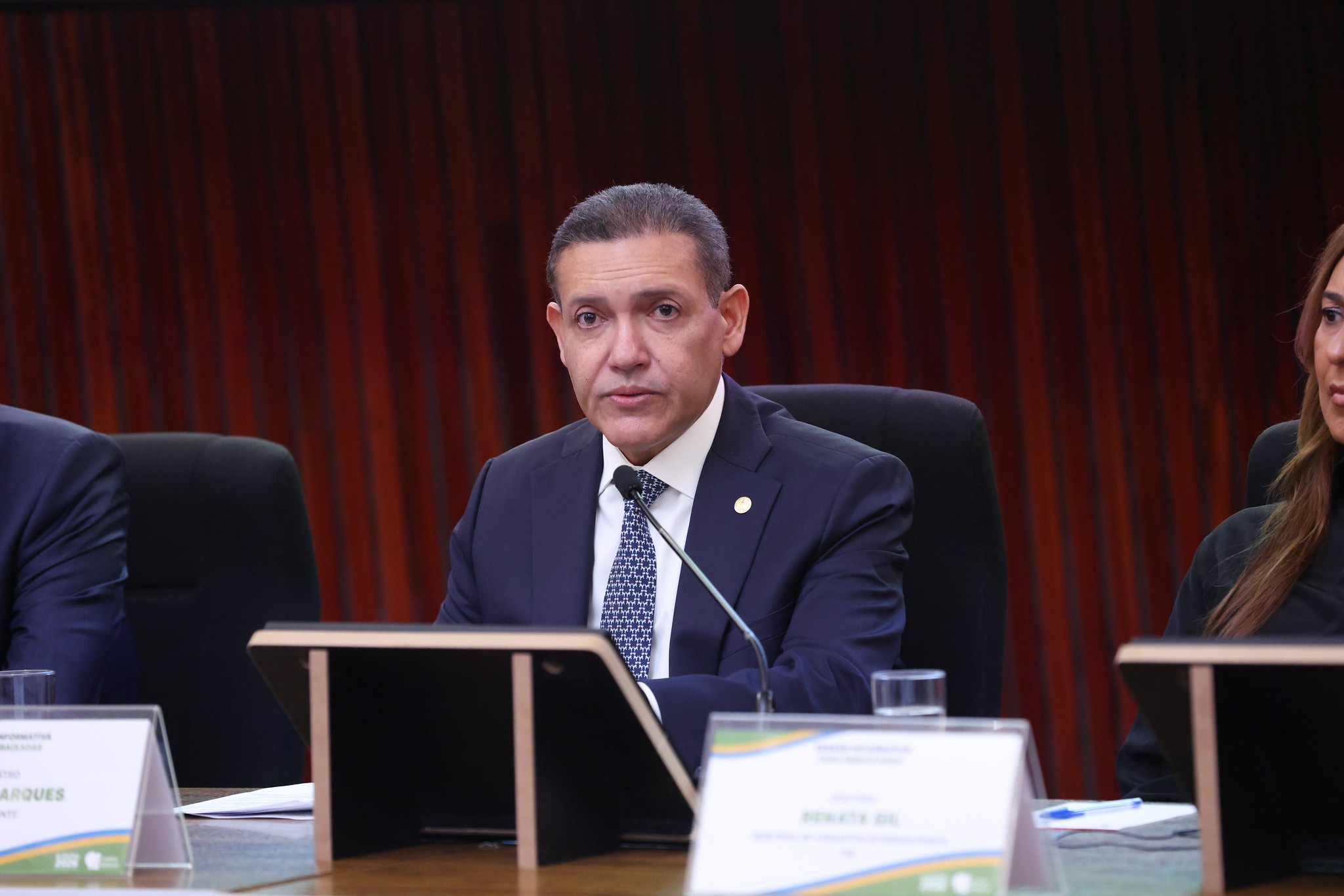 Nunes Marques trava julgamentos no TSE sobre remoção de posts contra Lula