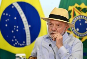 Presidente Lula buscará diálogo com Trump em meio a crise diplomática com os EUA