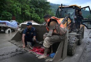 Rompimento de lago glacial no Nepal eleva risco e mortes chegam a 543
