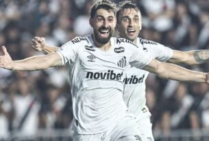 Santos goleia Vasco por 3 a 0 e respira na luta contra o rebaixamento no Brasileirão