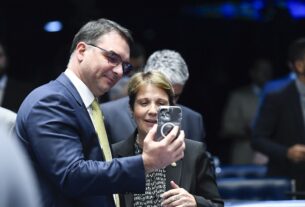 Senadora Tereza Cristina endossa Flávio Bolsonaro e diverge da neutralidade do PP