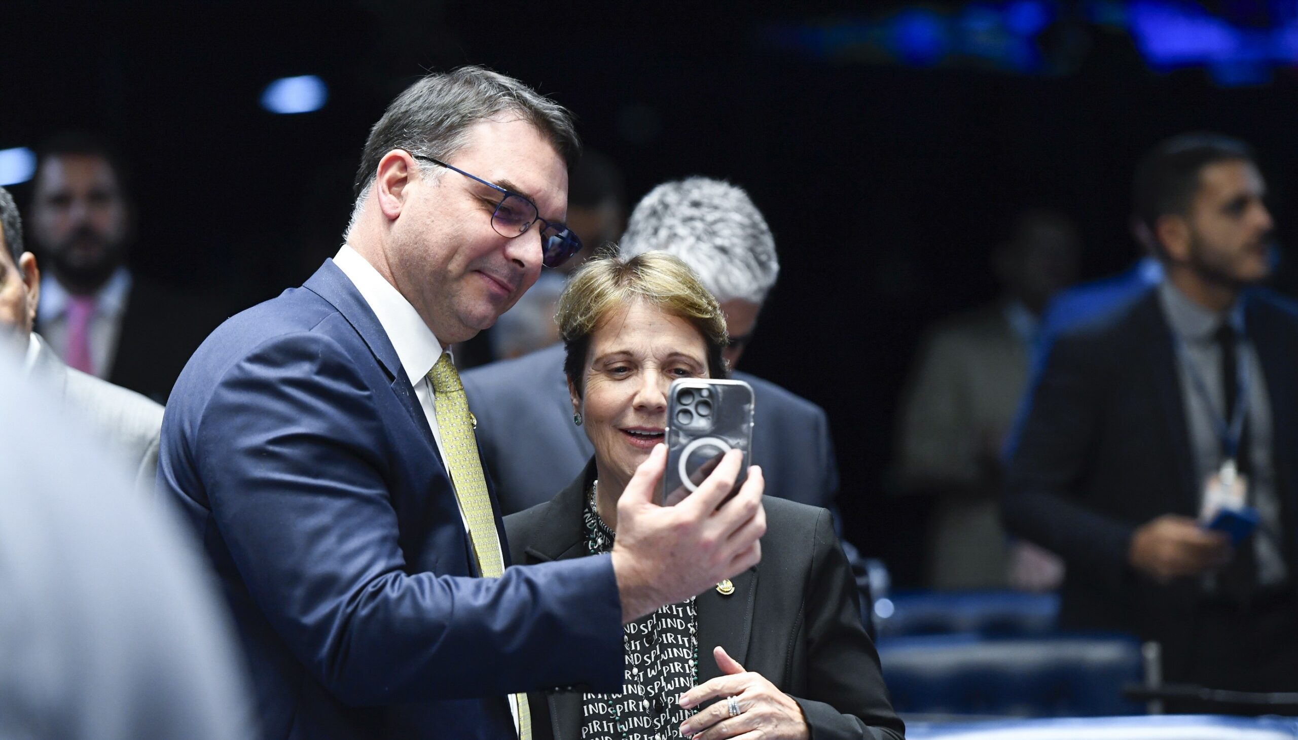 Senadora Tereza Cristina endossa Flávio Bolsonaro e diverge da neutralidade do PP