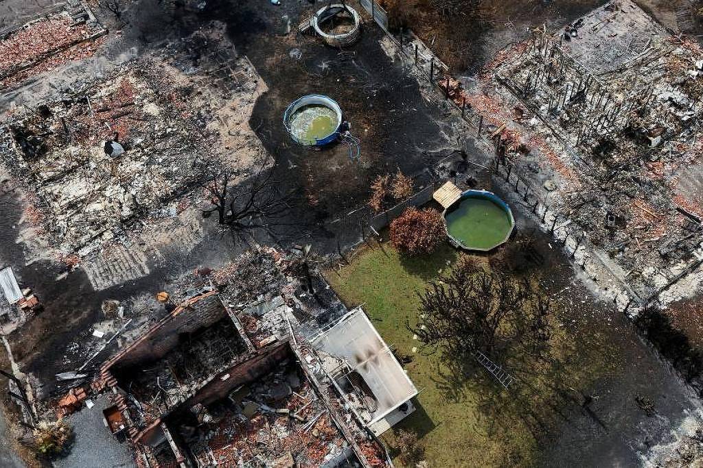 Sob as cinzas: Incêndios florestais na França desvendam projéteis da Segunda Guerra Mundial