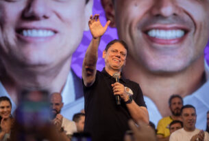 Tarcísio de Freitas inicia campanha em São Paulo com agenda nacional e mira em 2030