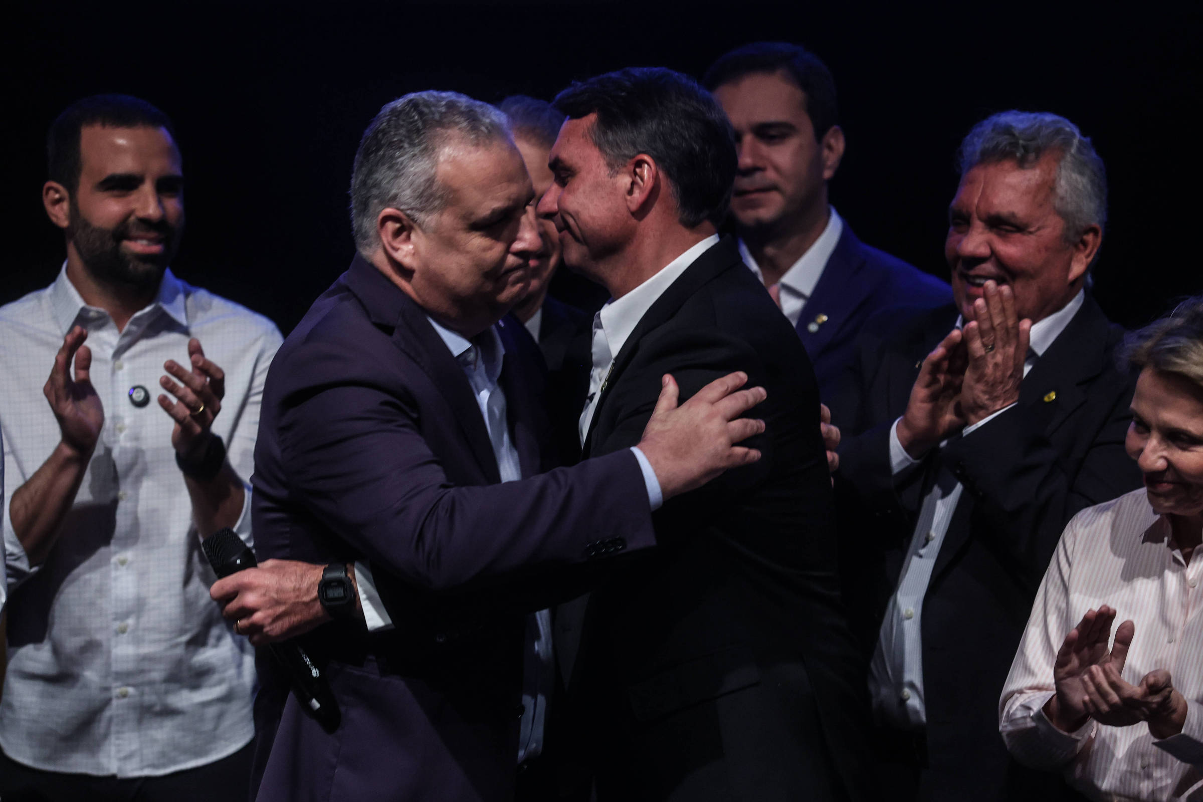 Testemunha-chave altera versões em denúncia contra Alfredo Gaspar, vice de Flávio Bolsonaro