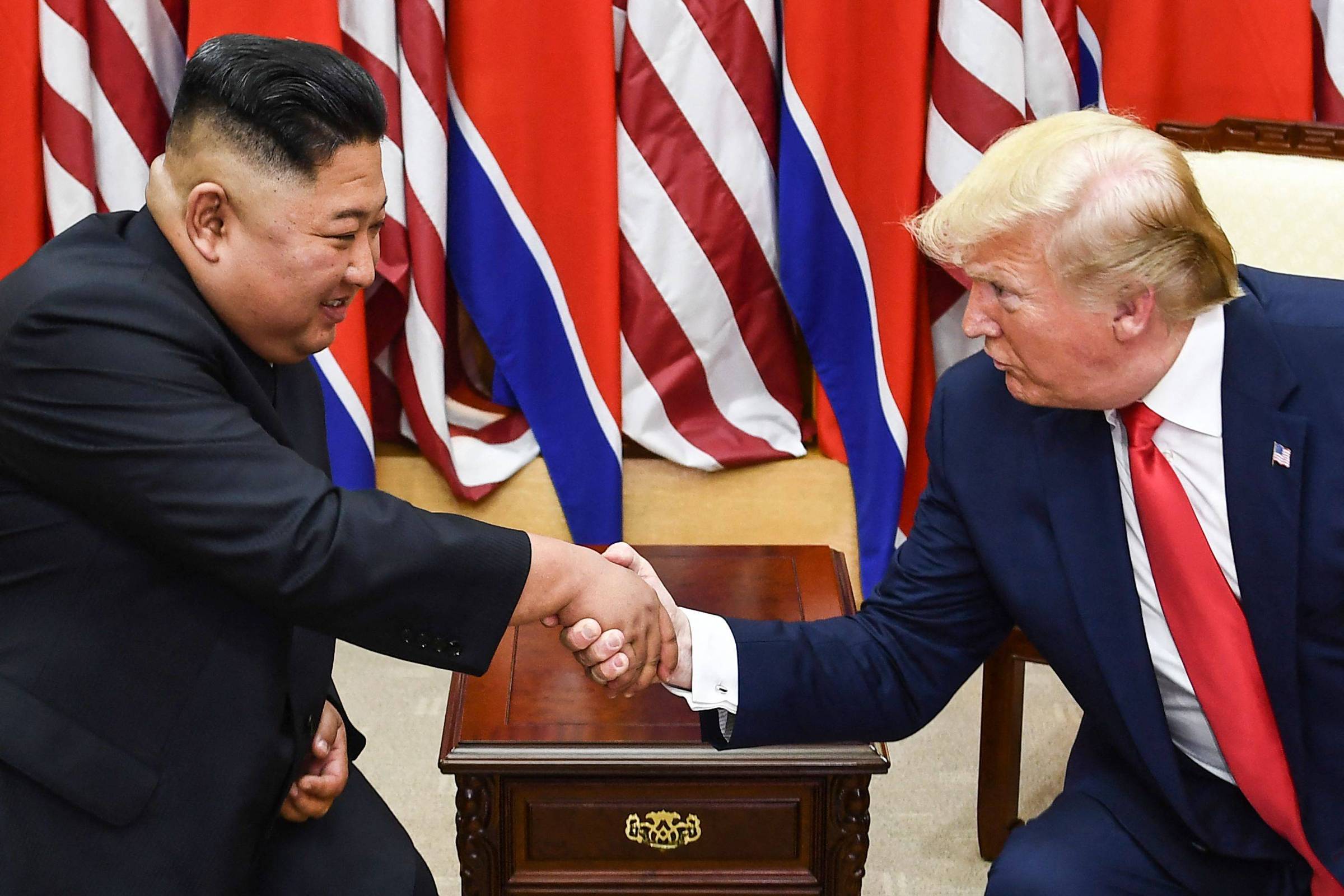 Trump busca encontro com Kim Jong Un e reacende debate sobre desnuclearização