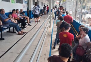 Vacinação contra sarampo gera filas em postos da capital paulista