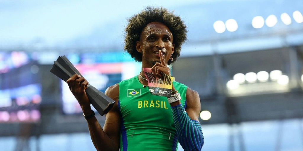 Alison dos Santos consagra-se campeão do Mundial Ultimate de Atletismo em Budapeste