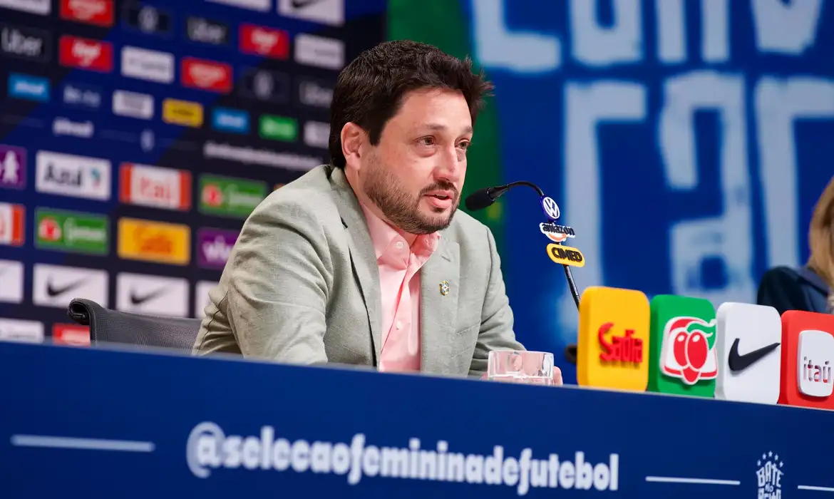 Arthur Elias revela 28 nomes da seleção feminina para duelos contra a Argentina