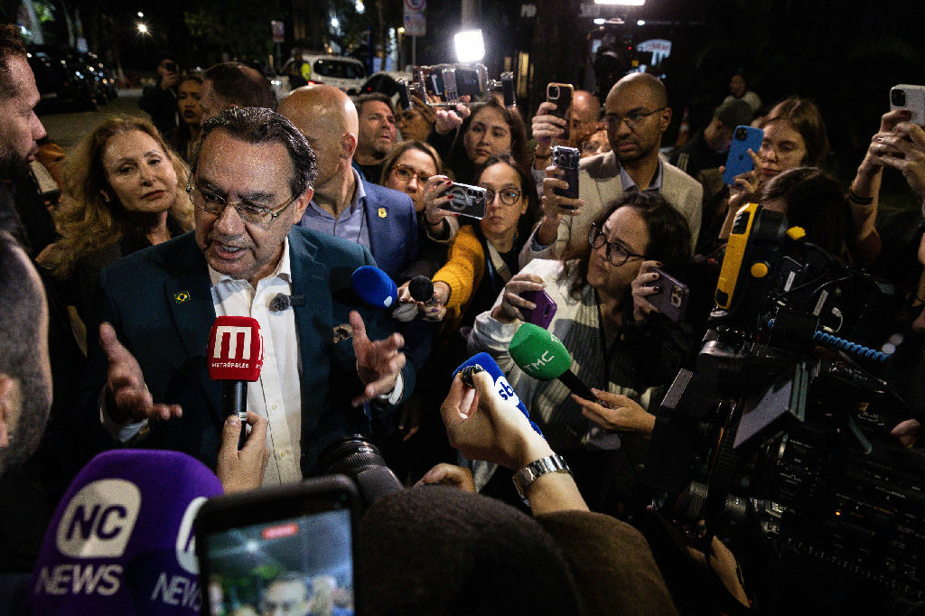 Augusto Cury omite empresas nos Estados Unidos em declaração à Justiça Eleitoral